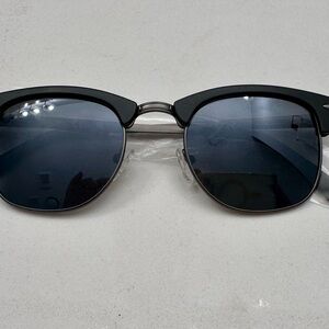 Kenneth Cole Reaction Navy Sunglasses Brand New